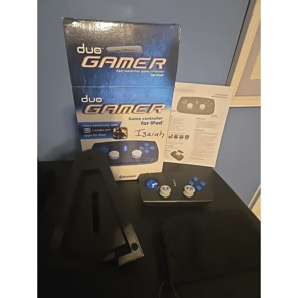 2‎ Duo Gamer Controller for iPad, iPhone and iPod Touch (Wireless) Gameloft